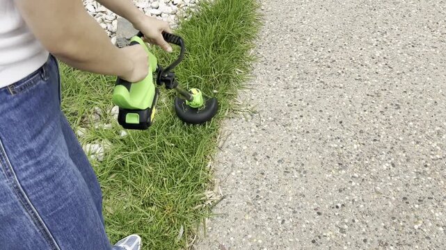 Cordless Grass Trimmer Edging Lawn Border Gravel Path Garden Maintenance Work