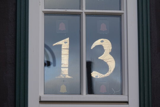 13 auf einem Adventskalender