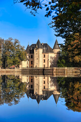 Obraz premium Le Château de Nieul en Haute-Vienne, Nouvelle Aquitaine