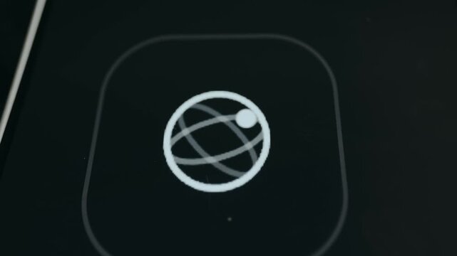 Animated icon with a stylized globe, symbol for internet connectivity