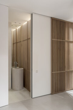 Light apartment in contemporary style with wood partitions