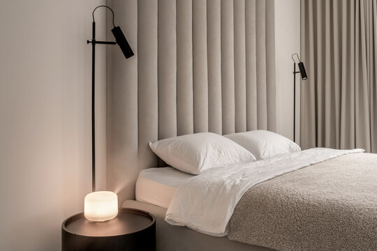 Light apartment in contemporary style with wall panelling