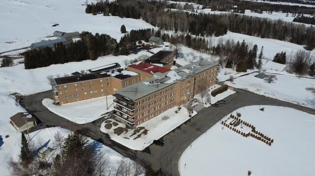 Drone video capturing the historic Mother House in Lac-au-Saumon, Quebec. This former convent, now repurposed as a seniors&rsquo; residence, showcases preserved religious architecture and heritage.