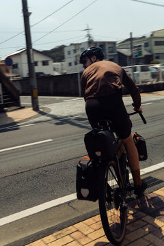 Cycling in Japan when the cherry blossoms are in bloom