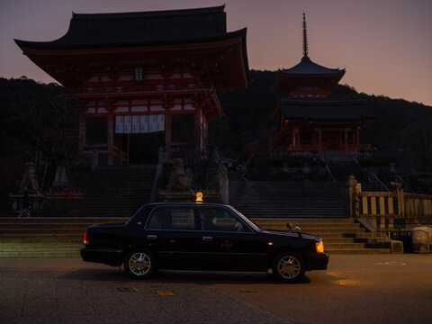 Taxi on a street in Kyoto Higoshiyama district in Japan 