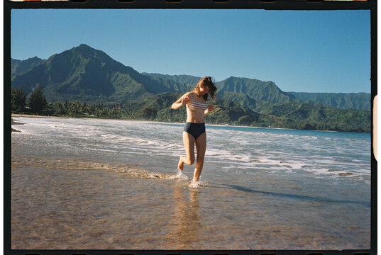 spontaneous travel moment 