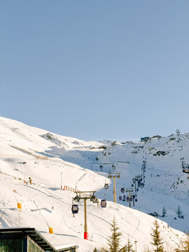 Snowy Mountain Resort