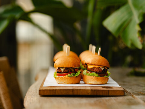 Canap&eacute;s 