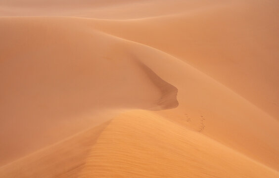 Flowing Desert Dunes