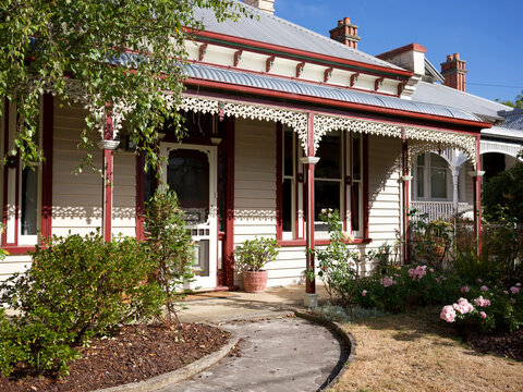 Australian Federation Style House With Garden
