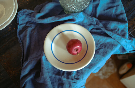 apple on a plate