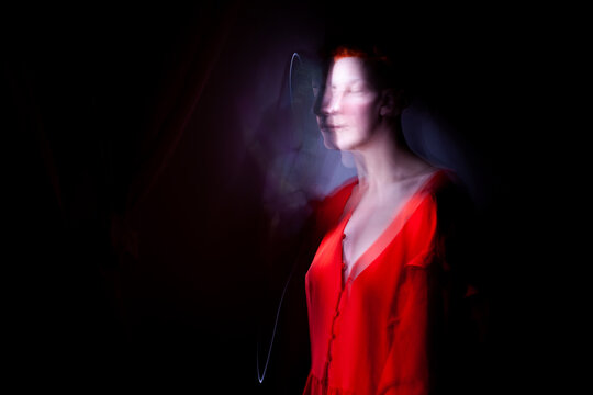 Light painting portraits in red 