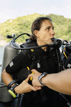 Scuba Training with Regulator Koh Tao, Thailand