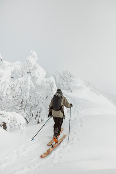 Ski touring in the Japanese mountains