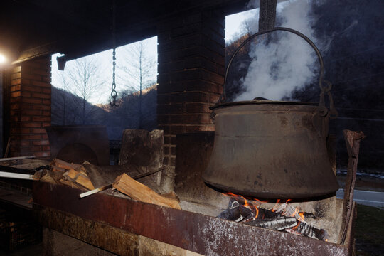the process of making khinkali