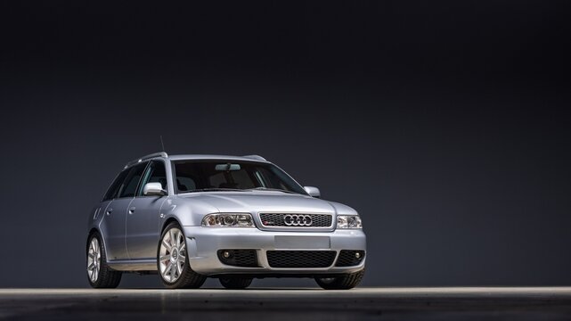 Scottsdale, AZ, USA
April 17, 2026
2002 Audi RS4 Avant