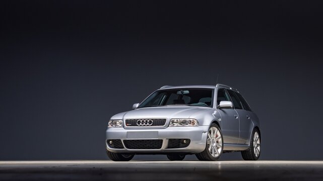 Scottsdale, AZ, USA
April 17, 2026
2002 Audi RS4 Avant