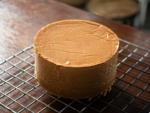 baked genoise sponge cake