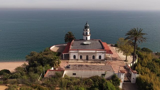 Faro de Calella en la Costa del Maresme de Catalunya