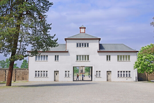 SACHSENHAUSEN ORANIENBURG, GERMANY: Entrance of Nazi concentration camp used primarily for political prisoners from 1936 to the end of the Third Reich