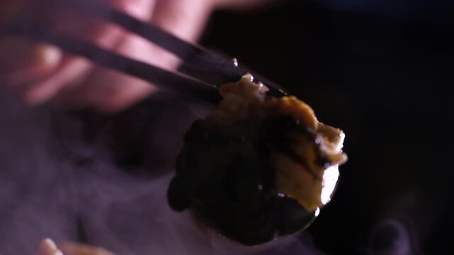 Charcoal grilled abalone with butter K-food 숯불에 구운 전복버터구이 K-푸드