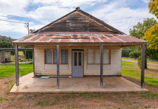 The Old New South Wales Bank in Cracow, an old Gold mining town in Queensland
