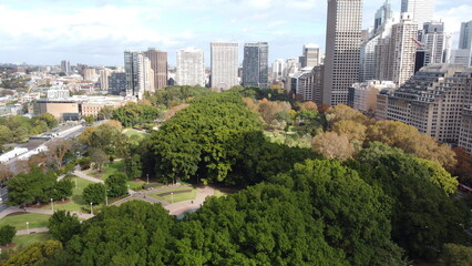 Fototapeta premium Central park in the middle of the city