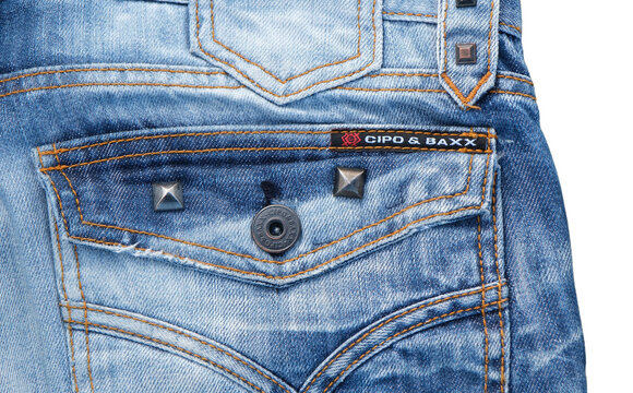 Blaue isolierte Cipo & Baxx Herren Jeans Hose im PNG Format, R&uuml;mlang 19 April 2026