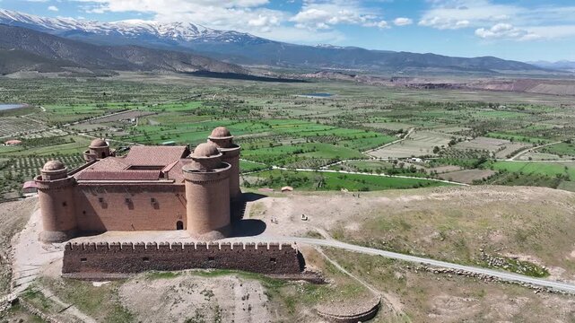 Vista del bonito castillo de la calahorra en el marquesado de Zenete, Espa&ntilde;a