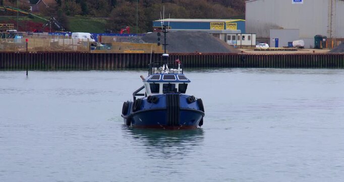 Ship tugboat, leaving Shoreham Harbour