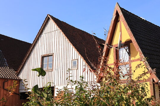 Historische Kirche im Zentrum der Stadt Rinteln im Weserbergland	