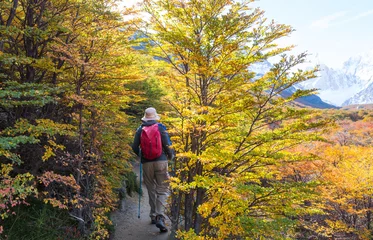 Hike in autumn season © Galyna Andrushko