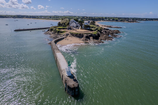 Merquel lighthouse, Mesquer, France