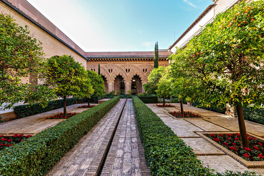 Gardens of the courtyard of Santa Isabel at the Aljaferia Palace in Zaragoza, Aragon, Spain