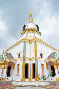 Wat Mahathat Laem Sak, Laem Sak Subdistrict, Ao Luek District, Krabi Province