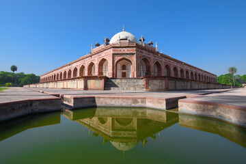 Fototapeta premium Humayun's Tomb in New Delhi, India. It is the tomb of Mughal Emperor Mirza Nasir al-Din Muhammad, commonly known as Humayun.
