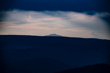 horyzont, barwa, sundown, niebo, słońce, chmura, natura, zachód słońca, góry, krajobraz, wschody, dzisiejszy wieczór, piękne, brzask, poranek, blękit, cloudscape, panoramiczne, drzew, iskra, wieczorny © Adrian Jaśpiński