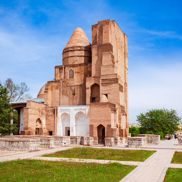 Dorus Saodat Jahangir Mausoleum in Shakhrisabz