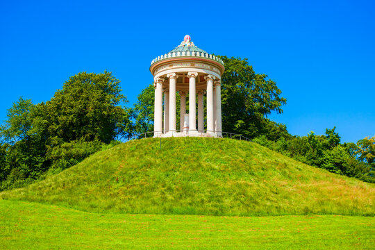 English Garden or Englischer Garten, Munich