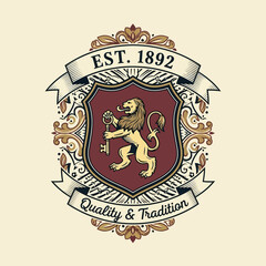 Naklejka premium Vintage Emblem with Lion Holding Key and Established Date.