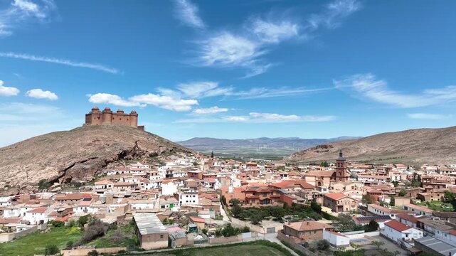 Vista del hermoso municipio de la Calahorra en la provincia de Granada, Andaluc&iacute;a