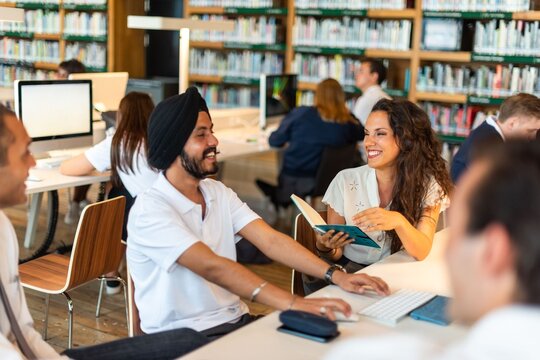 Collaborative learning in modern library
