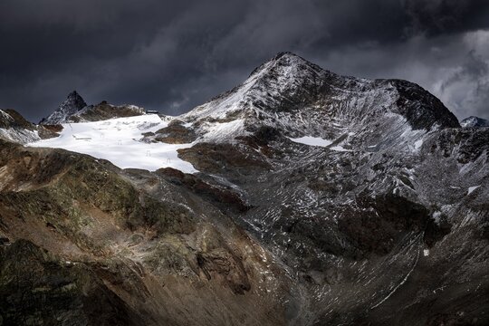 &Ouml;tztal mountains with dramatic sky, S&ouml;lden, &Ouml;tztal, Tyrol, Austria