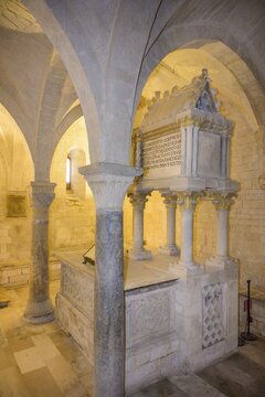 Crypt in the Cathedral di San Leopardo, Osimo, Province of Ancona, Italy