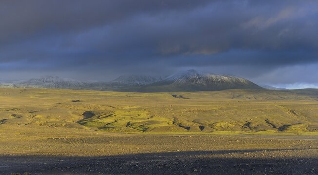 View of cloud-covered Kerlingarfj&ouml;ll, Kjalvegur (F35), Bl&aacute;sk&oacute;gabygg&eth;, Su&eth;urland, Iceland