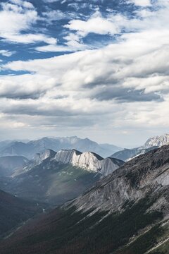 Striking mountain range, dramatic mood, Ashlar Ridge, Jasper National Park, British Columbia, Canada
