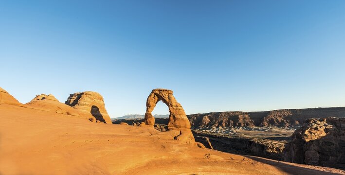 Natural Arch Delicate Arch, Arches National Park, Moab, Utah, USA
