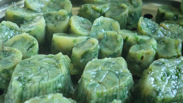 Kui Chai dumplings with vegetable filling, Kui Chai, Fried Chive
