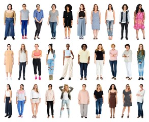 Obraz premium Diverse women standing together confidently