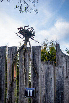 Lattenzaun um einen Garten
